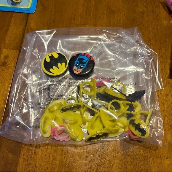 Vintage 90s Batman Cat Woman Riddler Large Party Lot With Costume Dead Stock - Picture 8 of 14